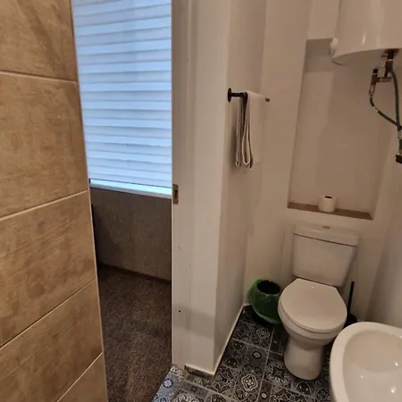 여관 Pink House 리가